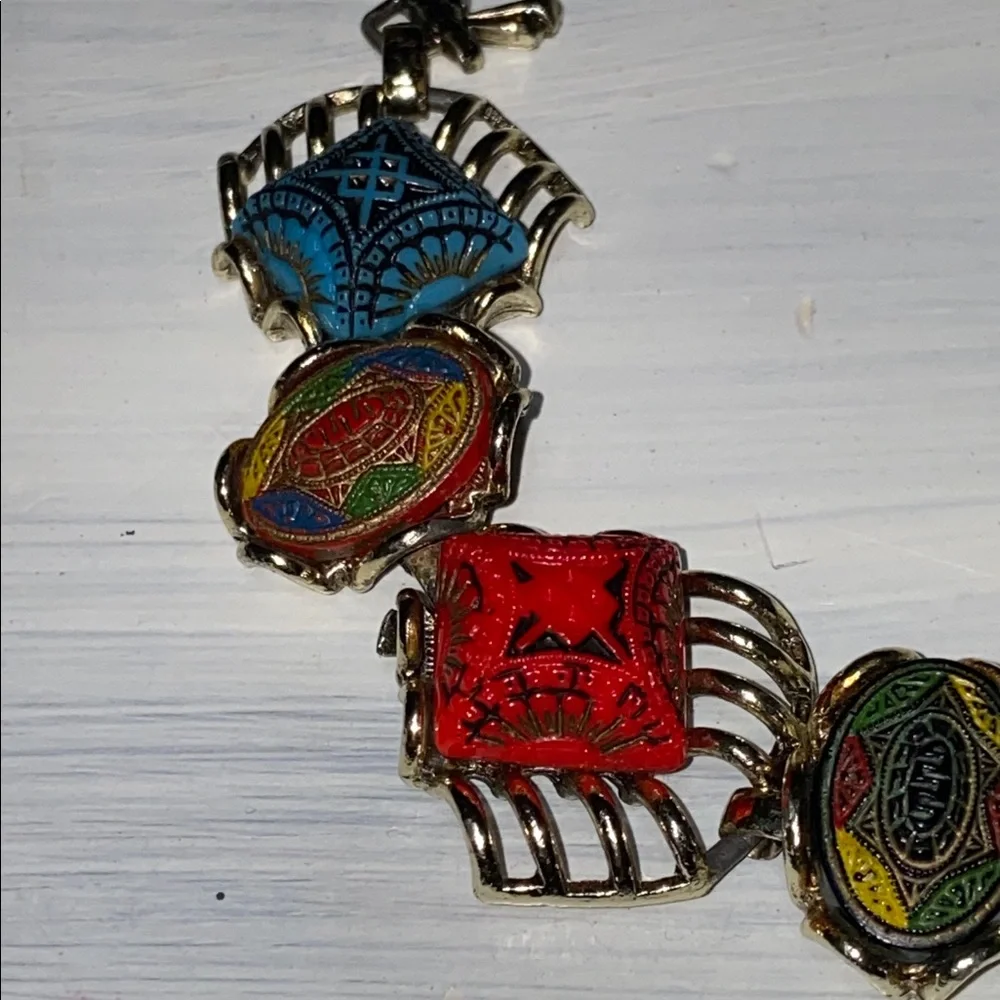 PRETTY Vintage Glass & gold tone Matrix Bracelet jewelry
